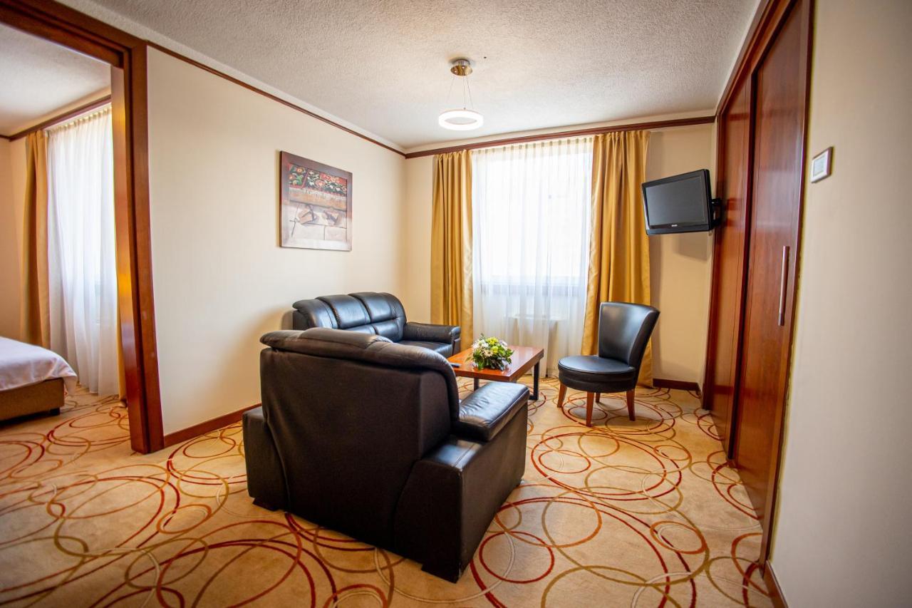 Grand Hotel Tuzla Luaran gambar